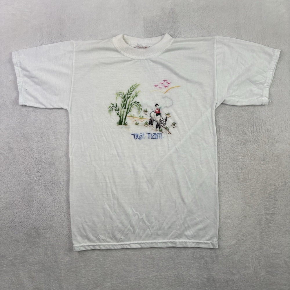 VTG 80's Vietnam Embroidered White Short Sleeve Graphic Shirt Men's Small